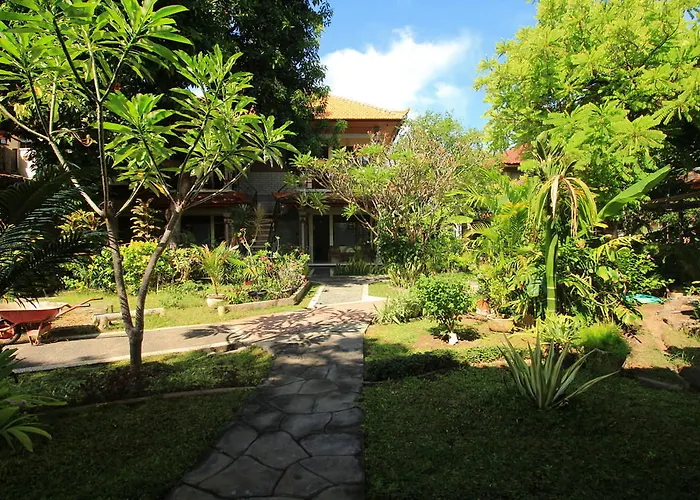 Hotel Bali 3*