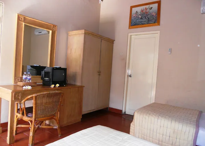 Hotel Bali 3*